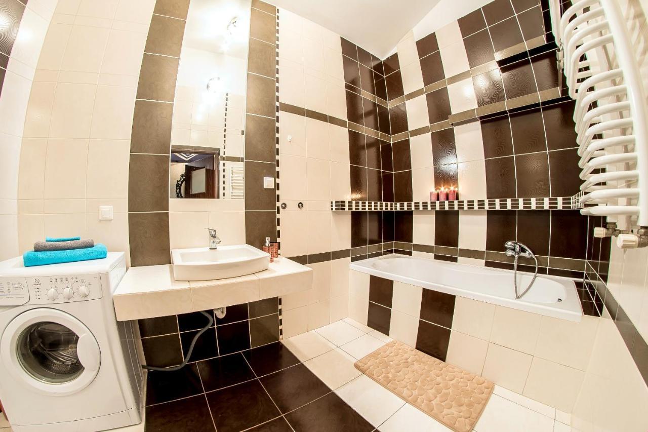 Style Apartment Next To Kazimierz And Old Town + Netflix Krakow Dış mekan fotoğraf